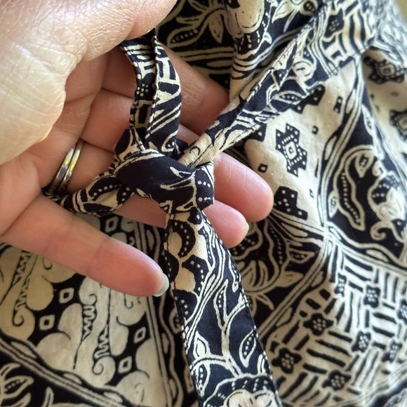 Effeci Vintage Creations Beige & Black Embroidery Button Vest SZ M Tie In Back - Picture 6 of 13